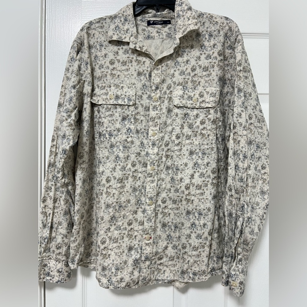 Men’s button down casual shirt
